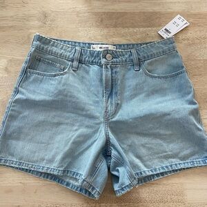 HOLLISTER High-Rise Relaxed Shorts Light Denim Women’s Size 10/30W